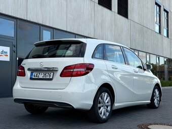 Mercedes B 180 / 2015 facelift / automat / 72 tis. - 3