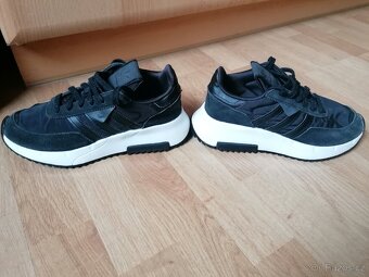 Botasky ADIDAS - 3