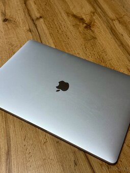 MacBook Pro 15 - 3