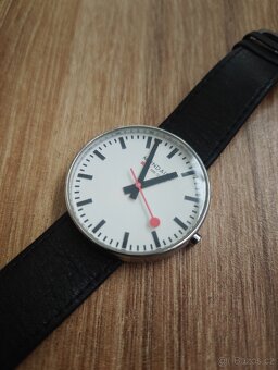 Švýcarské hodinky Mondaine Giant 42 - 3