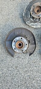 Těhlice BMW E81 E82 E87 E87LCI E88 E90 E92 E92LCI E93 E93LCI - 3