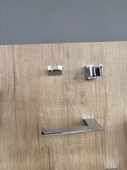 Koupelnové doplňky - 3