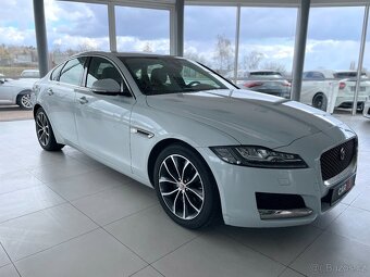 Jaguar XF 30d 221kW KeyLess FullLED DPH - 3