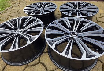 Atraktivní orig.alu Toyota COROLLA 17" 5x114,3 + senzory - 3