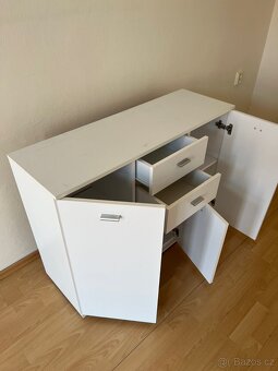 Skříňka se šupíky bílá - 3