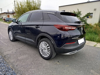 Grandland X, automat,plná výbava,najeto 117 000kmn nové v ČR - 3