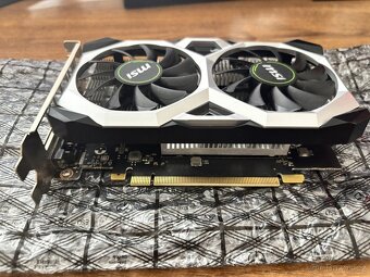 MSI GeForce GTX 1650 VENTUS XS 4G OC - 3