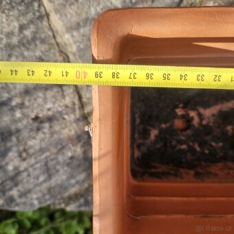 TERAKOTOVY KVĚTINÁČ , KERAMICKÝ A, PLASTOVÝ - 3