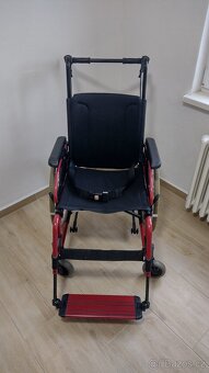 Meyra odlehčeny invalidní vozík se skládacím rámem - 3