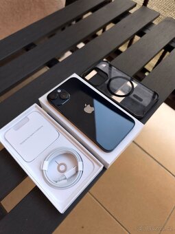 iPhone 14 - komplet balení + zdarma MagSafe PanzerGlass kryt - 3