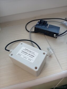 Pisoár Sanela Golem s automatickým splachováním (6V) - 3