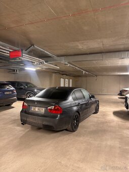 Bmw e90 330i M look - 3