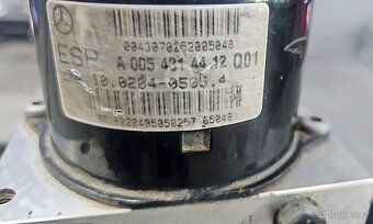 Jednotka ABS Mercedes W203 - 3