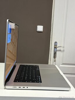 MacBook PRO 16” 2021 M1 PRO (32/512) - 3