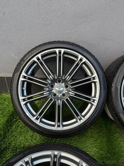 Aston Martin DB9S kola - 3