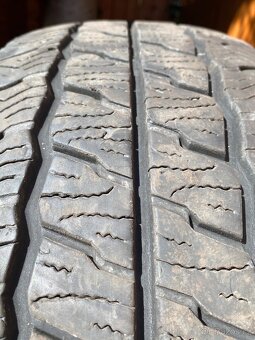 Prodám 2 pneu na dodávku - 3