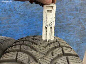 Michelin Alpin A4 185/60 R15 88T - 3