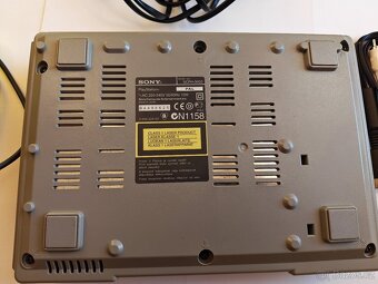 Playstation 1 plus hry atd. - 3