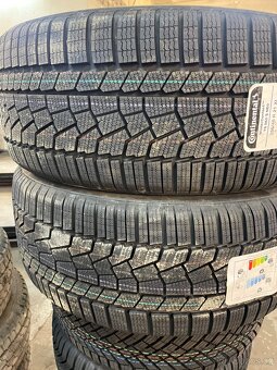 255/45R21 - 3