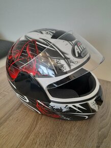 helma na motorku - 3