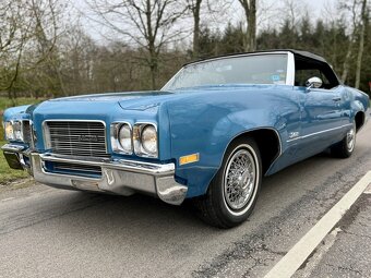 1970 Oldsmobile Delta 88 Convertible - 3