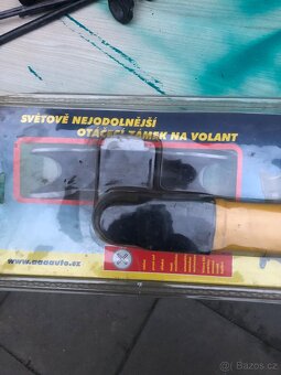 Zámek volantu - 3