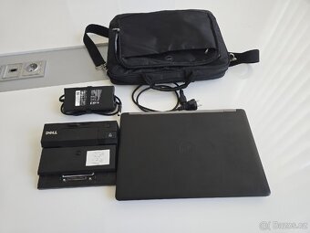 Dell Latitude E5570 - 3