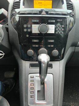 Opel Zafira sport - 3