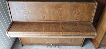 Piano Rösler - Petrof - Dub - 3