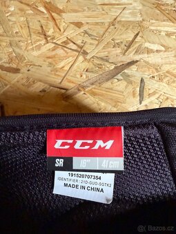 Hokejové holenní chrániče CCM tacks, pro velikost 16 - 3