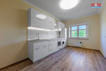 Prodej bytu 2+KK v Karlových Varech, 35 m2, Bohatice - 3