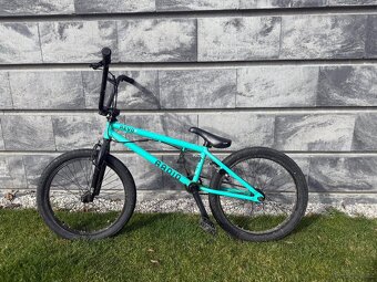Radio Revo 20" - 3