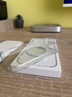 Originální kryt Apple iPhone 15 Pro Max - čirý - 3