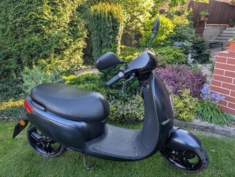 Elektroskútr Ecooter E1 2019 elektrický skútr - 3