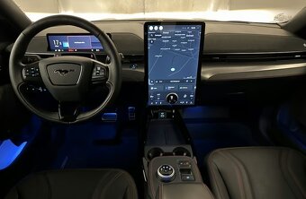 FORD MUSTANG MACH_E 75KWH - 3