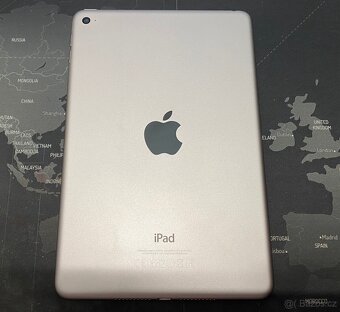 Apple iPad mini 4 16GB - 3