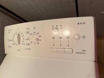 Automatická vrchem plněná pračka Siemens R10.15 - 3