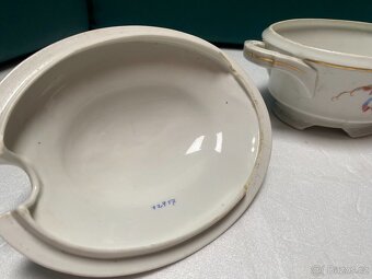 Porcelánová dóza - 3