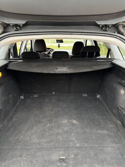 Prodám vůz PEUGEOT 308 SW 1.5 HDi Allure - 3