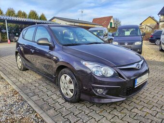 HYUNDAI i30 1.4i 16V 80KW,r.v. 2011,8xAIRBAG,CD,BC,SERVO. - 3