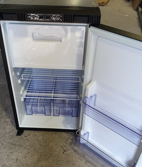 Kompresorová lednice 12/24V - objem 105l (nový model) - 3