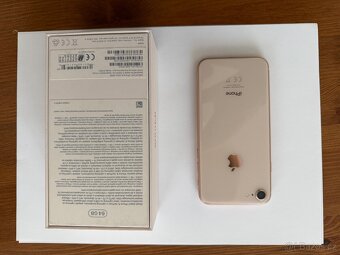 IPhone 8 gold - 3