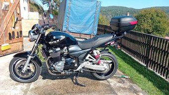 Suzuki GSX 1400 - 3