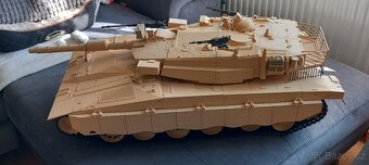 Tank MERKAVA 1:10 - 3