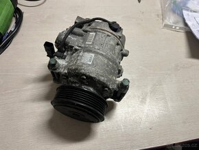 Kompresor Klimatizace Audi A6 4F - 3