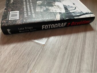 Kniha Fotograf z Osvětimi - 3