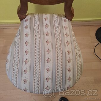 STAROŽITNÁ. ŽIDLE - 3