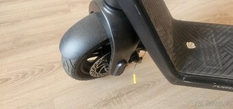 Elektrická koloběžka GoGEN VOYAGER POWER S911 černá - 3