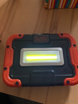 LED lampa Black+ decker - 3
