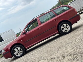 Škoda Octavia 1.6 kombi zavěs - 3